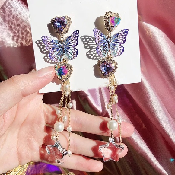 🌟 Beautiful Butterfly 🦋 Long Crystals Earrings - Picture 3 of 7